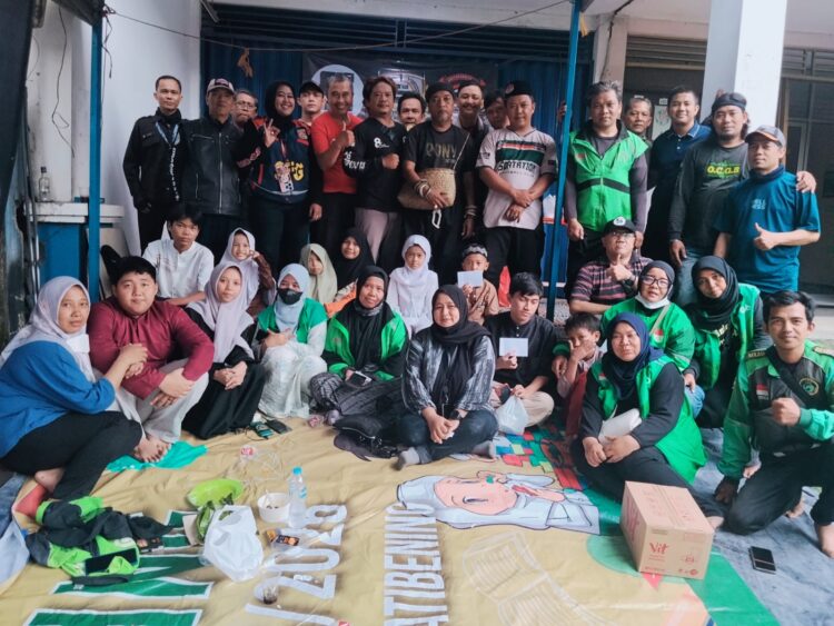 Berbagi Senyum di Hari Jumat: Kolaborasi Hangat Komunitas Ojol dan Ormas Bekasi Santuni Puluhan Anak Yatim