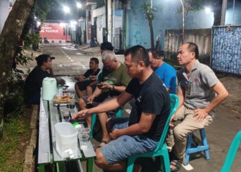 Tak Kenal Libur, Warga BCM Blok H9 Kompak Gelar Ronda Malam Minggu Demi Jaga Kamtibmas   