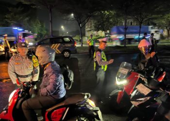 Jaga Kondusivitas Malam Hari, Polsek Cikarang Pusat Gelar Operasi Kejahatan Jalanan: Tiga Motor Tanpa Surat Diamankan