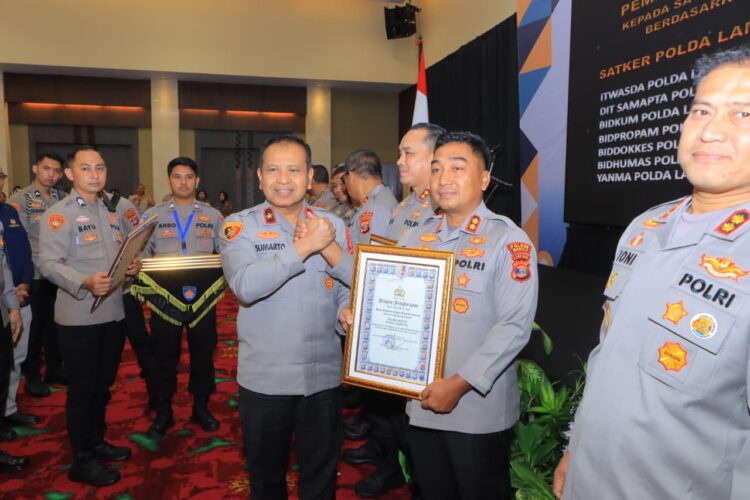 Kapolres Mesuji Raih Dua Penghargaan Sekaligus Atas Kinerja Pengelolaan Anggaran Terbaik