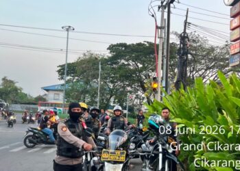 Patroli Sat Samapta Polres Metro Bekasi Perkuat Pelayanan Masyarakat dan Harkamtibmas di Cikarang Utara