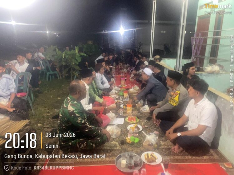 Patroli Dialogis Polsek Setu Hadiri Yasin Tahlil Warga Burangkeng, Sampaikan Pesan Kamtibmas