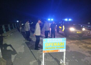 Polsek Muaragembong Gelar OKJ dan Patroli Biru, Perkuat Kamtibmas Malam Hari