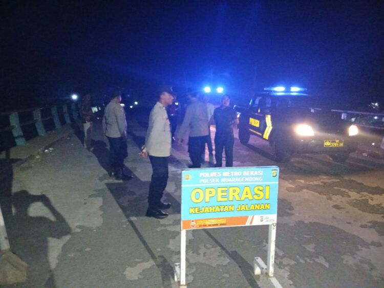 Polsek Muaragembong Gelar OKJ dan Patroli Biru, Perkuat Kamtibmas Malam Hari