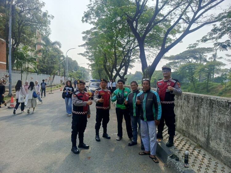 Patroli Dialogis Polres Metro Bekasi Sampaikan Pesan Kamtibmas di Cikarang Utara