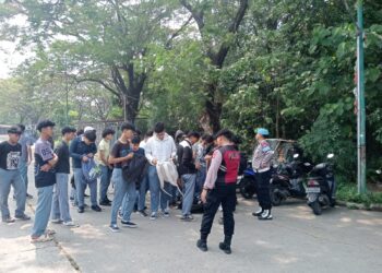 Polsek Babelan Gelar Patroli Dialogis, Imbau Pelajar Hindari Tawuran