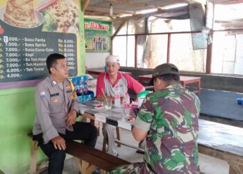 Bhabinkamtibmas Polsek Serang Baru Laksanakan Problem Solving Permasalahan Keluarga di Desa Jayamulya
