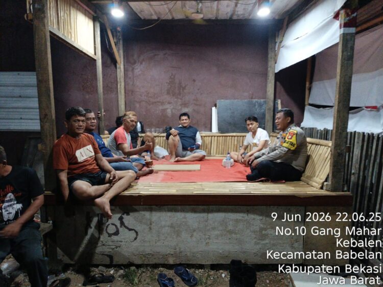 Lewat Jaga Bekasi Jaga Jakarta On The Spot, Bhabinkamtibmas Kebalen Ajak Warga Aktifkan Siskamling