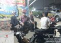 Di Bawah Lampu Biru, Polsek Cikarang Barat Jaga Malam Tetap Aman di Stasiun Cibitung