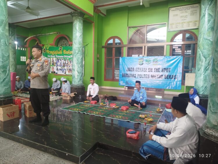 Jaga Bekasi On The Spot, Polsek Cikarang Selatan Ajak Ibu-Ibu Majelis Taklim Jaga Anak dari Tawuran dan Narkoba