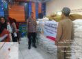 Jaga Jakarta Jaga Bekasi On The Spot di Tamanrahayu, Polsek Setu Pantau Penyaluran Bantuan Pangan untuk 1.262 KK