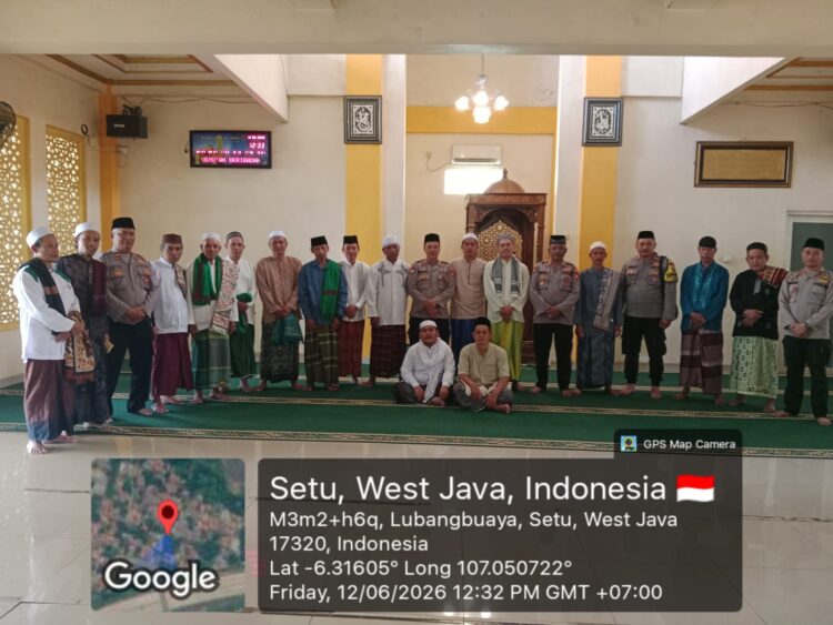 Safari Jumat Jaga Bekasi On The Spot di Lubang Buaya, Polsek Setu Ajak Warga Aktifkan Ronda Malam
