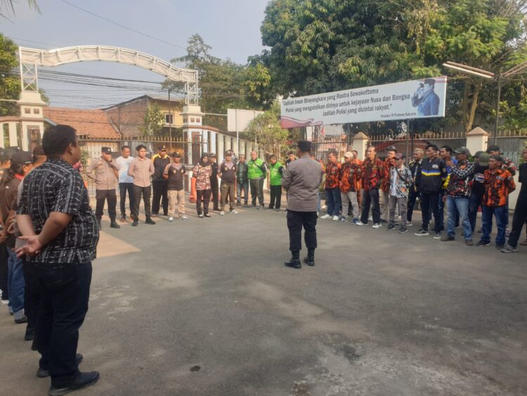 Perkuat Sinergi, Polsek Serang Baru Deklarasikan ‘Sabuk Kamtibmas’ Bersama Puluhan Elemen Masyarakat   