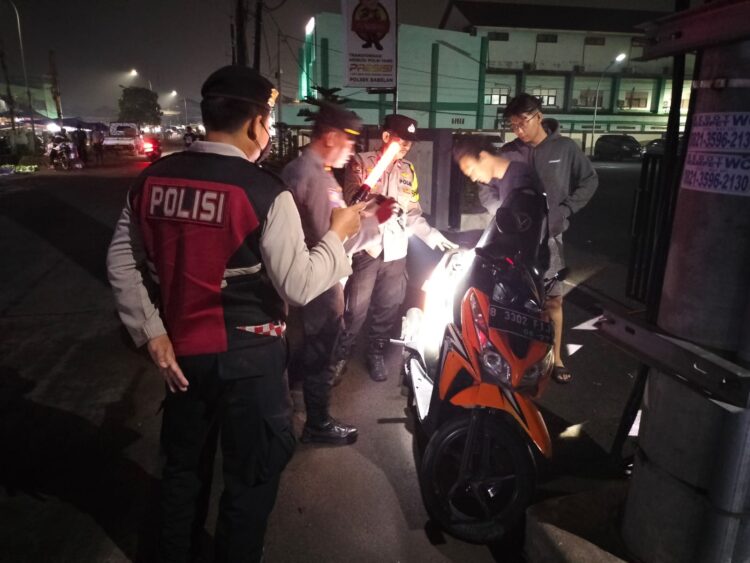 Polsek Babelan Gelar OKJ Dini Hari, Antisipasi Tawuran hingga Kejahatan Jalanan