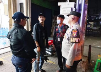 Respons Cepat Laporan 110, Polsek Babelan Mediasi Cekcok Warga dengan Tukang Parkir di Kebalen