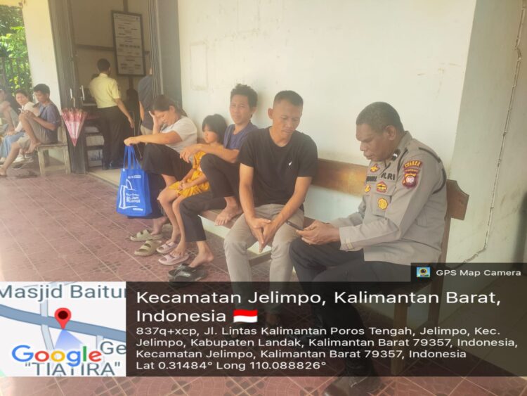 Dekat di Hati Warga! Polisi Sambangi Warganya, Bawa Edukasi SKCK Online & Call Center 110