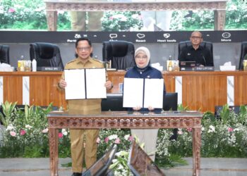 Mendagri Teken SEB dengan Kepala BPS, Minta Pemda Dukung Sensus Ekonomi 2026