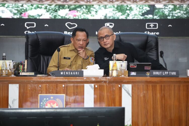 Mendagri Terbitkan Surat Edaran Imbau Pemda Fasilitasi Nobar Piala Dunia untuk Gerakkan Ekonomi