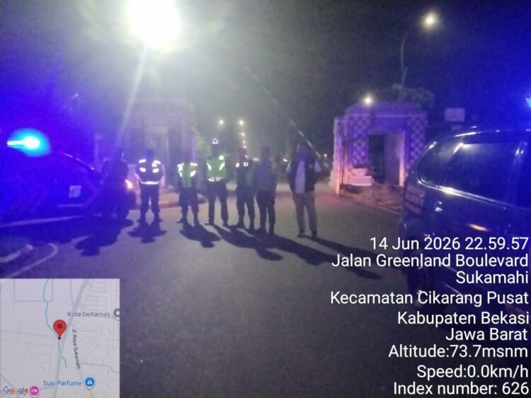 Jaga Bekasi di Deltamas, Patroli Polsek Cikarang Pusat Imbau Warga Selalu Perhatikan Keamanan Linkungan