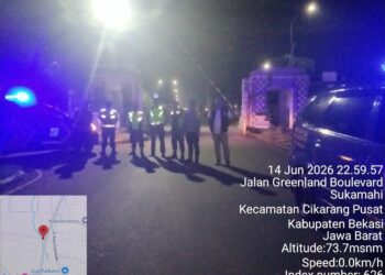 Jaga Bekasi di Deltamas, Patroli Polsek Cikarang Pusat Imbau Warga Selalu Perhatikan Keamanan Linkungan
