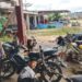 Suasana Bengkel Jadi Titik Edukasi, Polisi Ingatkan Warga Tetap Waspada Saat Beraktivitas