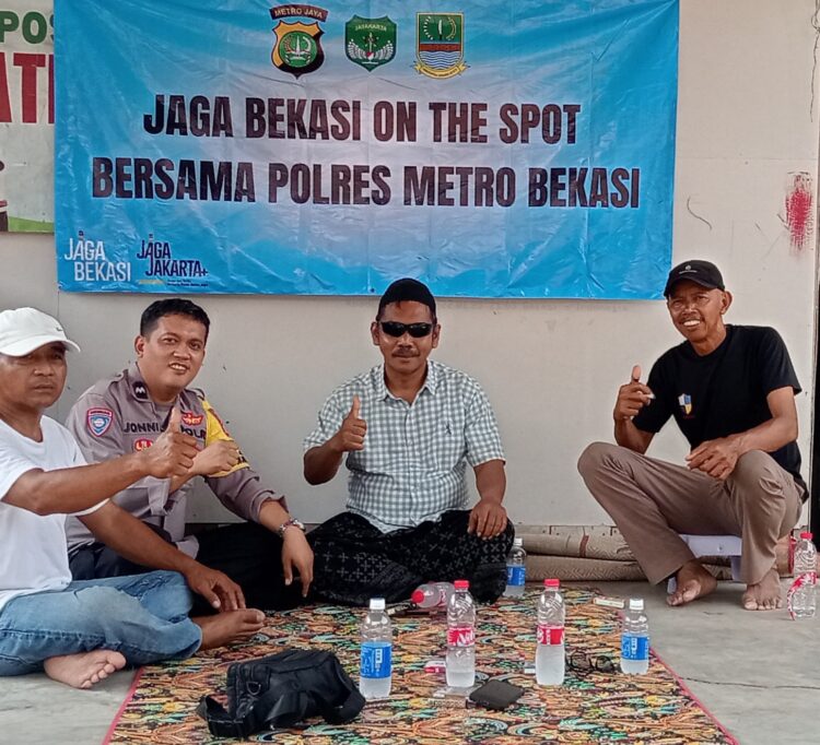 Jaga Bekasi On The Spot di Jatireja, Bhabinkamtibmas Ajak Warga Perkuat Poskamling dan Awasi Anak