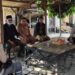 Bhabinkamtibmas Desa Sriamur Sambangi Tokoh Masyarakat, Sampaikan Imbauan Kamtibmas