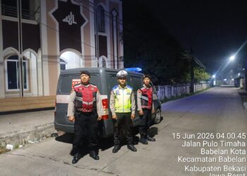 Menjelang Pagi di Pulo Timaha, Patroli Biru Polsek Babelan Pastikan Situasi Tetap Kondusif