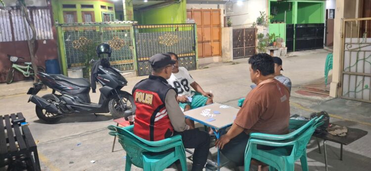 Jaga Jakarta Jaga Bekasi, Kapolsubsektor Pondok Ungu Permai Gelar Jaga Bekasi On The Spot Malam Hari