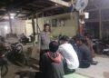 Jaga Jakarta Jaga Bekasi, Bhabinkamtibmas Jayalaksana Kontrol Poskamling, Ajak Warga Perkuat Keamanan Lingkungan