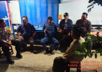 Bhabinkamtibmas Kedung Jaya Sambangi Warga, Ajak Aktifkan Kembali Pos Ronda