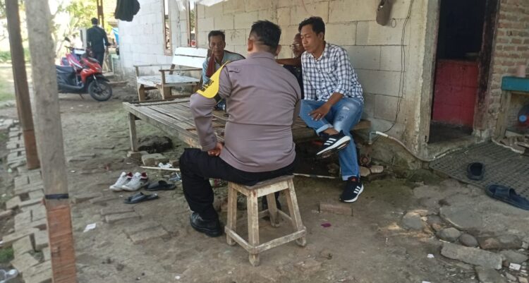 JAGA JAKARTA JAGA BEKASI, Bhabinkamtibmas Cabangbungin Sambangi Warga Setiajaya untuk Jaga Kamtibmas Kondusif