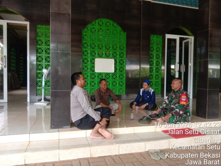 Jaga Jakarta Jaga Bekasi On The Spot, Bhabinkamtibmas Kertarahayu Sambangi Tokoh Agama dan Warga