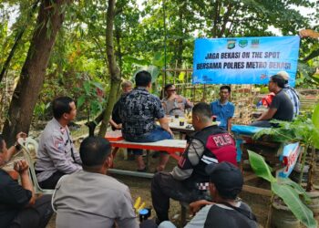 Jaga Jakarta Jaga Bekasi, Kapolsek Serang Baru Sambangi Warga Perum KSB Lewat Jaga Bekasi On The Spot