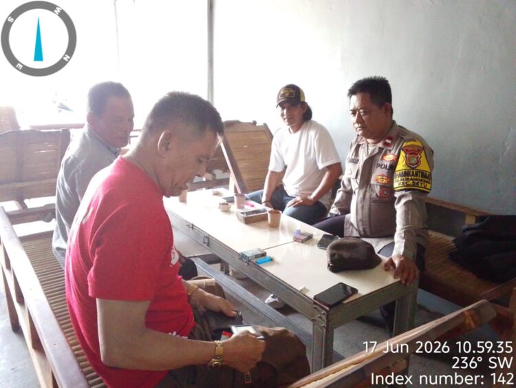 Menjelang Pilkades Burangkeng, Bhabinkamtibmas Rangkul Tomas Jaga Desa Tetap Sejuk