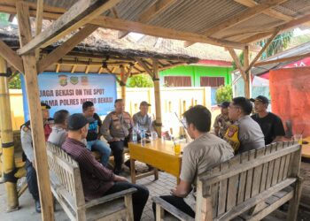Jaga Jakarta Jaga Bekasi On The Spot, Wakapolsek Serang Baru Serap Aspirasi Warga Jayasampurna