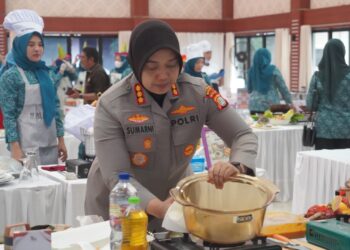 Dapur Kebaikan Hari Bhayangkara, Polres Metro Bekasi Hadirkan Lomba Olahan Ikan Bergizi untuk Keluarga
