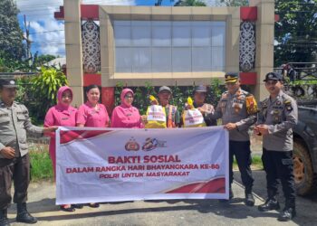 Jumat Berkah di Ngabang Senyum Warga Hilir Kantor, Raja, dan Hilir Tengah Warnai Hari Bhayangkara ke-80