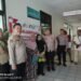 Anjangsana Hari Bhayangkara ke-80, Polres Metro Bekasi Beri Dukungan untuk Aiptu Samas yang Sakit Menahun