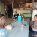 Patroli Dialogis Jaga Jakarta Jaga Bekasi On The Spot, Bhabinkamtibmas Sambangi Warga Mekarjaya