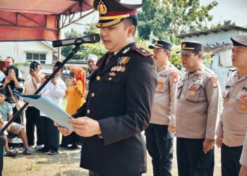 Penghormatan Terakhir untuk AIPTU Samas, Polres Metro Bekasi Lepas Almarhum dengan Upacara Kedinasan