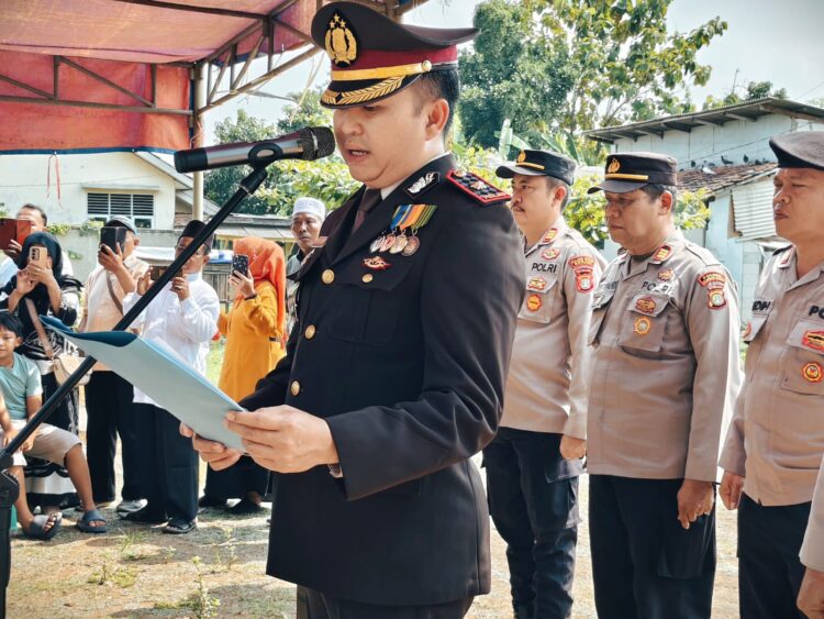 Penghormatan Terakhir untuk AIPTU Samas, Polres Metro Bekasi Lepas Almarhum dengan Upacara Kedinasan