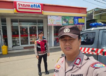 Patroli Dialogis Polsek Cabangbungin Sambangi Alfamart Lenggah Jaya, Cegah 3C hingga Balap Liar