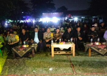 HabinKamtibmas Polsek Cikarang Timur Kawal Panggung Gembira Darussalam Show, Acara Berlangsung Aman dan Meriah