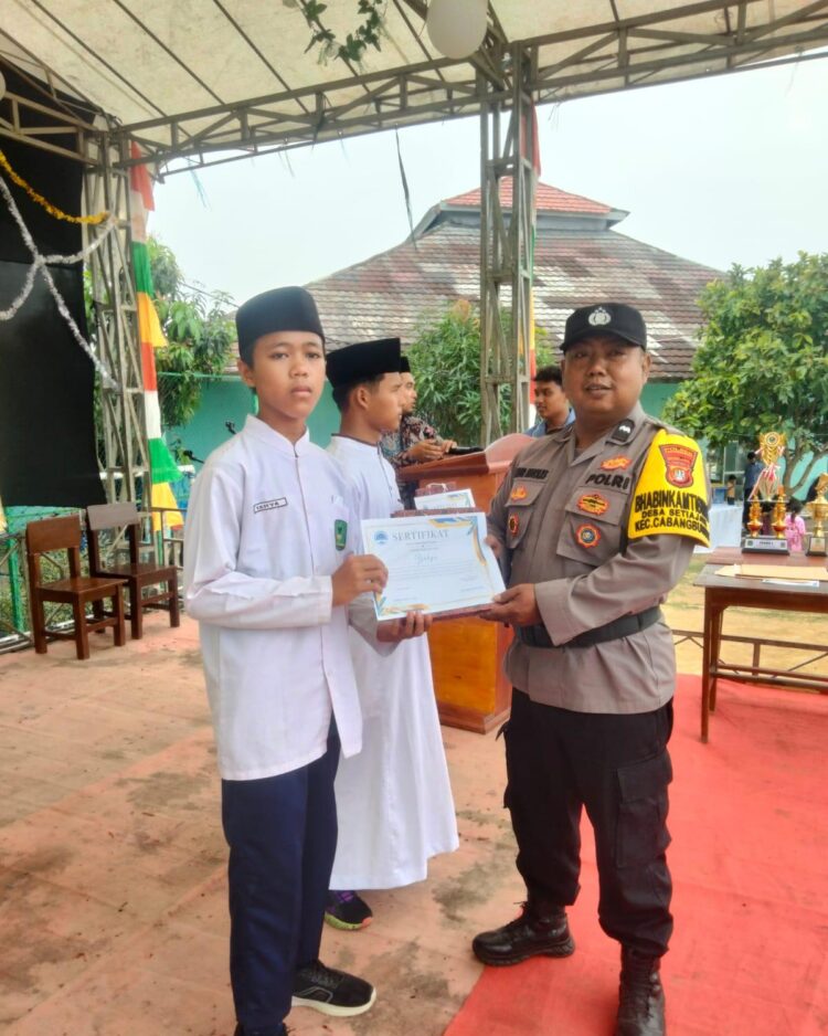 Bhabinkamtibmas Cabangbungin Hadiri Kenaikan Kelas dan Kelulusan Ma’had Imam Safi’i