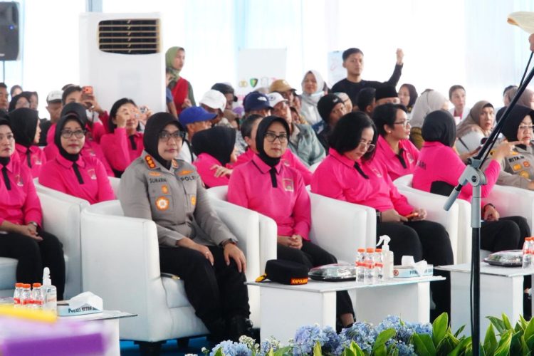 Polri Untuk Masyarakat, Bakti Kesehatan Hari Bhayangkara ke-80 Layani 1500 Warga di Bekasi