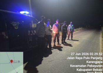 Jaga Jakarta Jaga Bekasi, Patroli Biru Polsek Pebayuran Cegah Gangguan Kamtibmas di Bantarjaya