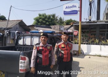 Jaga Jakarta Jaga Bekasi, Polsek Muaragembong Patroli KRYD di Pertokoan Pantai Mekar