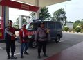 Patroli Dialogis Polsek Cabangbungin Sambangi SPBU Batujaya Antisipasi Gangguan Kamtibmas