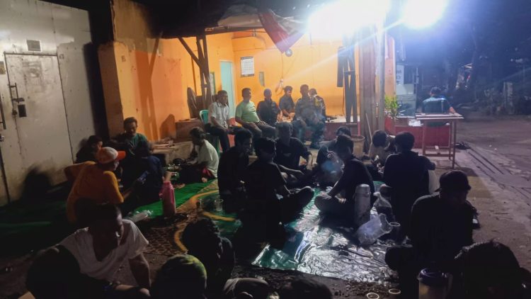 Jaga Jakarta Jaga Bekasi, Bhabinkamtibmas Tambun Selatan Sambangi Pos Siskamling Mangunjaya